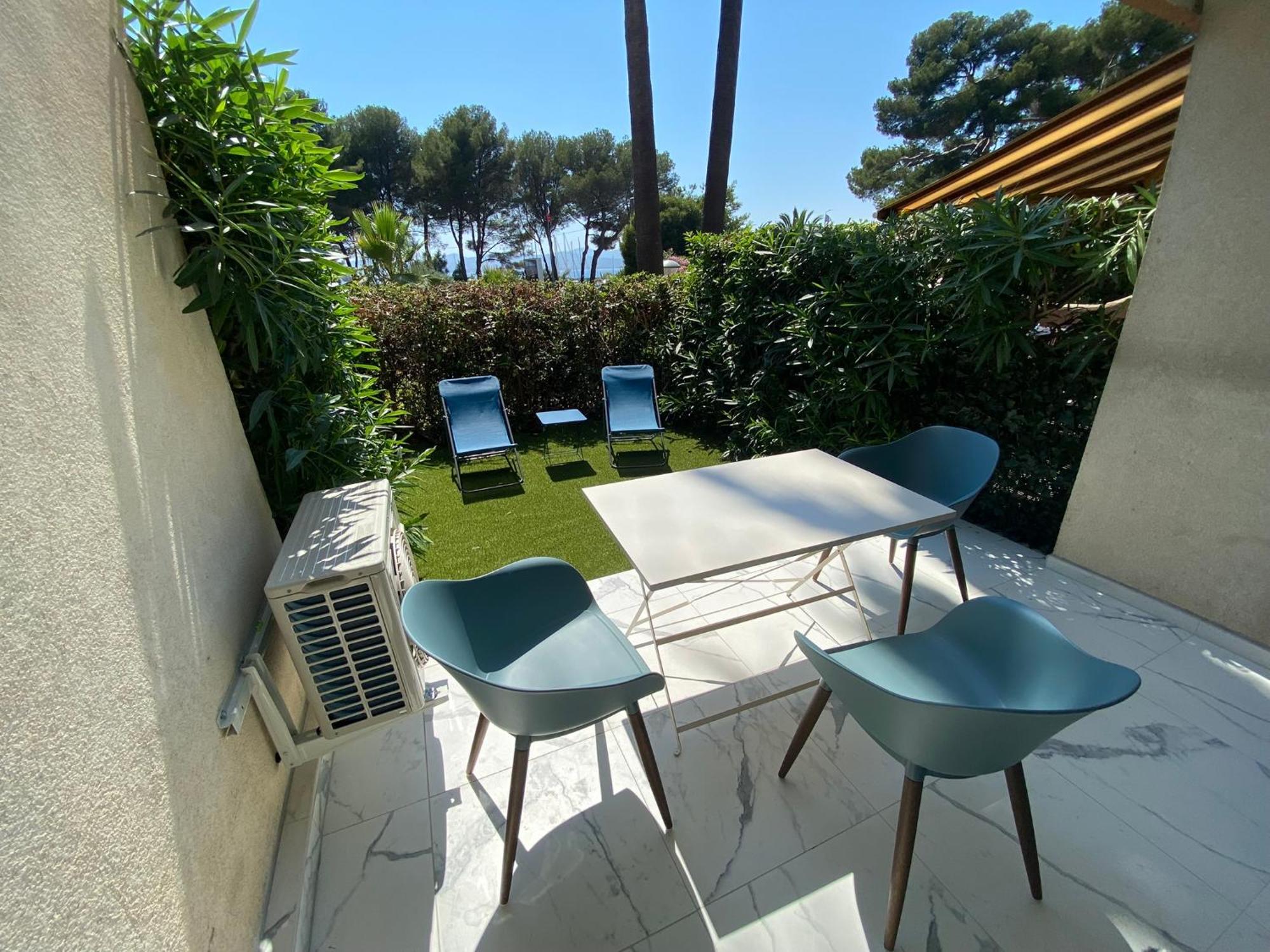 Appartement Face Mer Et Port Santa Lucia Climatise Et Wifi Saint-Raphaël 외부 사진